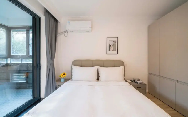 Tyms Tianshan 2BR Residence near Metro