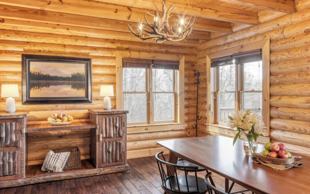 Leyland by Avantstay Cabin Mansion w/ Views