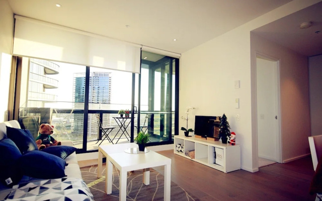 Onelife Docklands Luxury Apartment