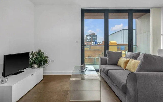 Deluxe 1 Bedroom Apartment in City Road