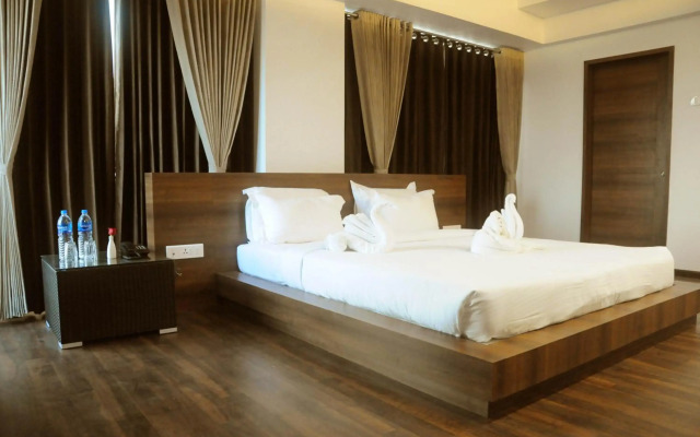 Hotel 3 Leaves Kolhapur