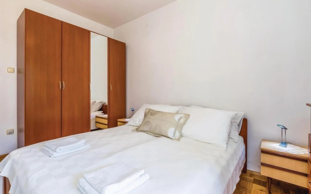 Beautiful Home in Matulji With Wifi and 2 Bedrooms