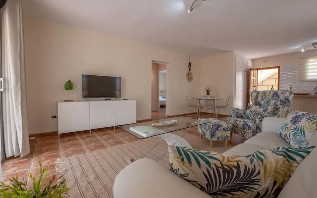 Villa Orqu dea in Callao Salvaje