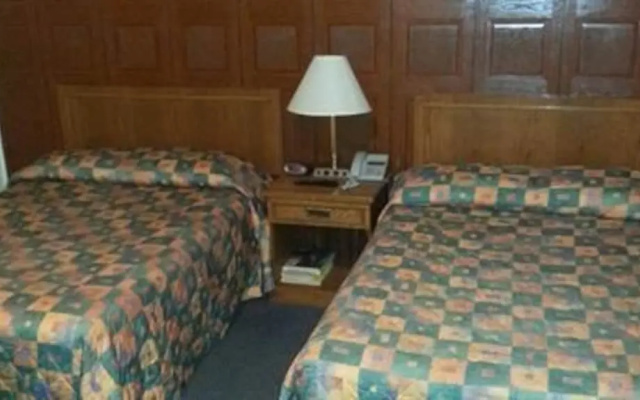 Shelburne Motel