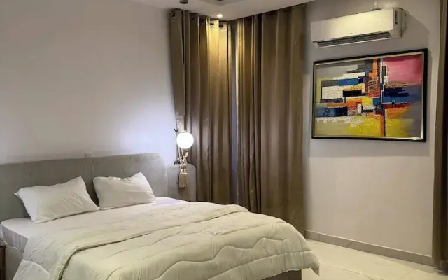 Oputa Jay Apartment
