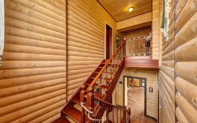 L-Khutor Cottage ?7