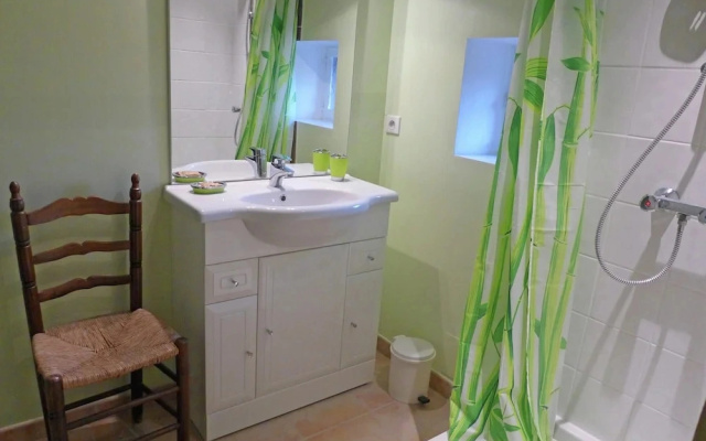 Holiday Home in Montbrun With Pool & Vineyards