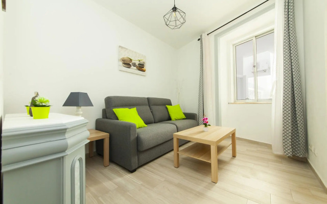 A46 - Oliveira Downtown Apartment