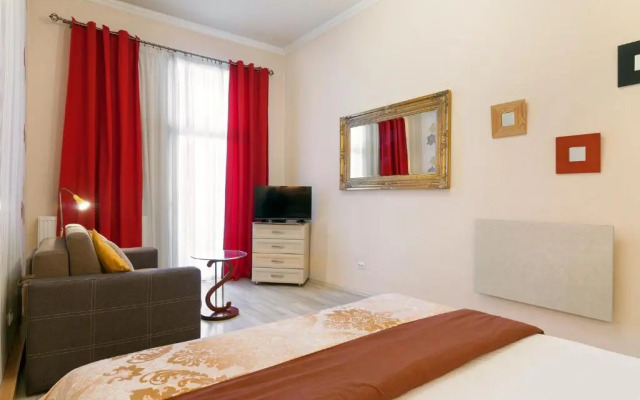 Queens Apartments4