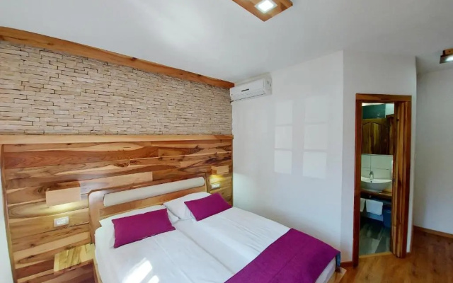 Plitvice Etno House