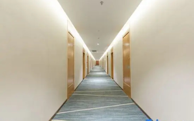 Starway Hotel (Heze Yuncheng Water Margin Heroes' City)