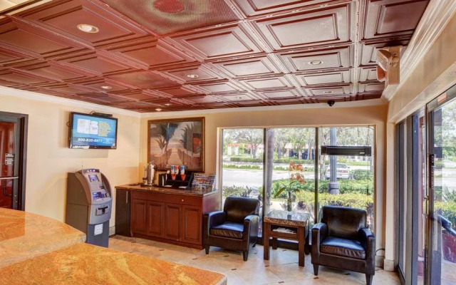 Plantation Inn Hotel and Lounge