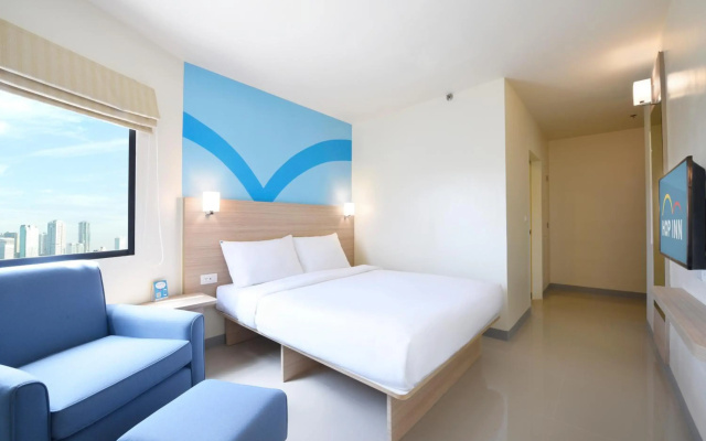 Hop Inn Hotel Aseana City