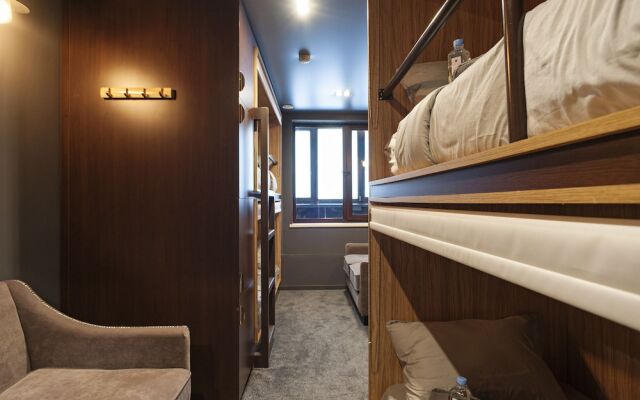 Check-in hotels Moscow Anohino Hostel