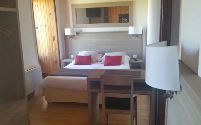 Le Relais De Launay