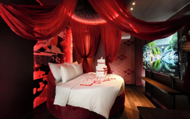 Hotel Lamour