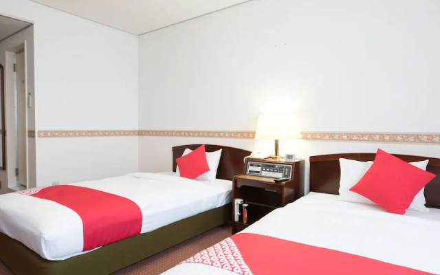 Oyo Hotel Toyama Joshi Koen