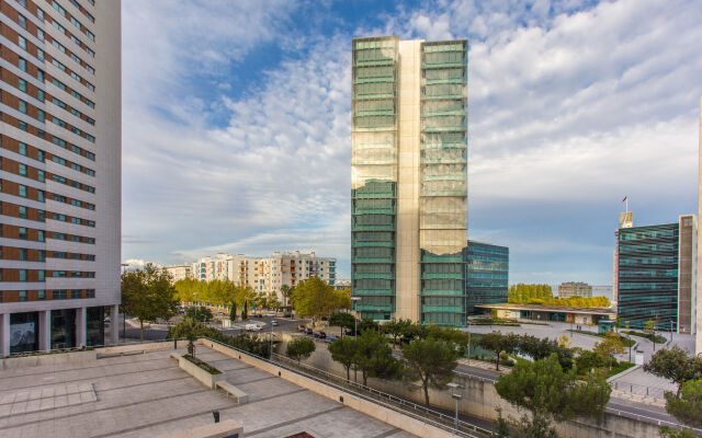 Отель Your Lisbon Home Parque das Nações вид на фасад