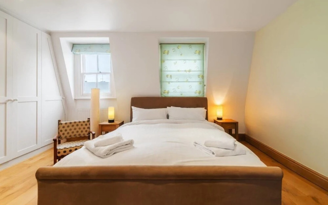 Fabulous Large and Quirky 4 Bedroom House