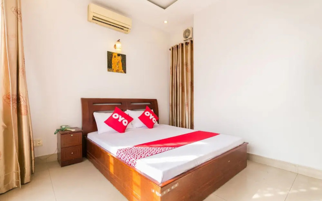 Long Phung Hoang Hotel by OYO Rooms