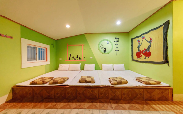 Sea of the World Bed and Breakfast