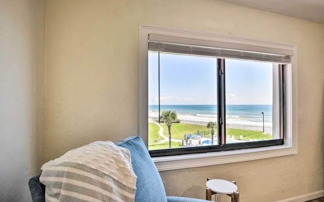 Family Friendly Oceanfront Condo w/ Pool!