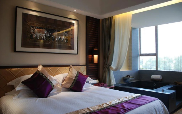 Regalia Resort & Spa (Qinhuai River, Nanjing)