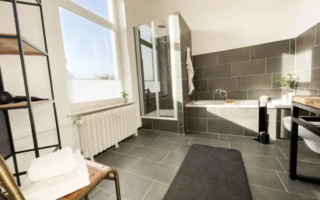 Altbauwohnung mit Schleiblick - Erster Stock