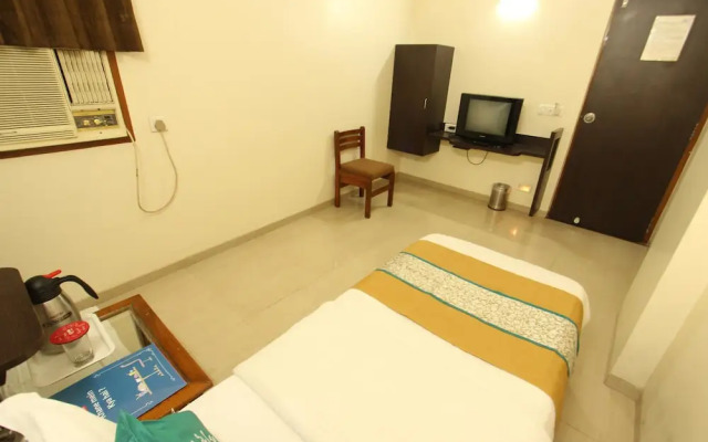 OYO 1377 Hotel Alfa