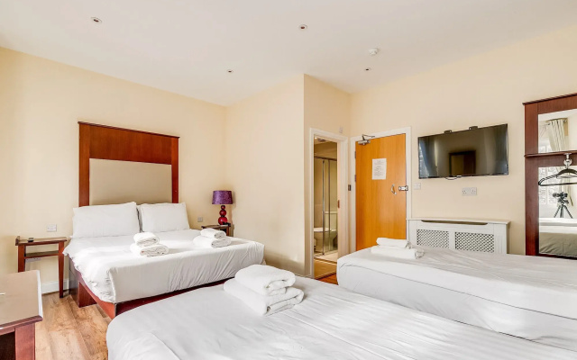 Astoria Hotel