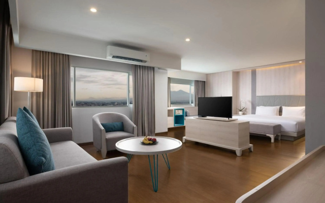 Wave Hotel Pattaya