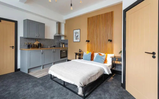 OnPoint -MODERN Studio Apt City Centre