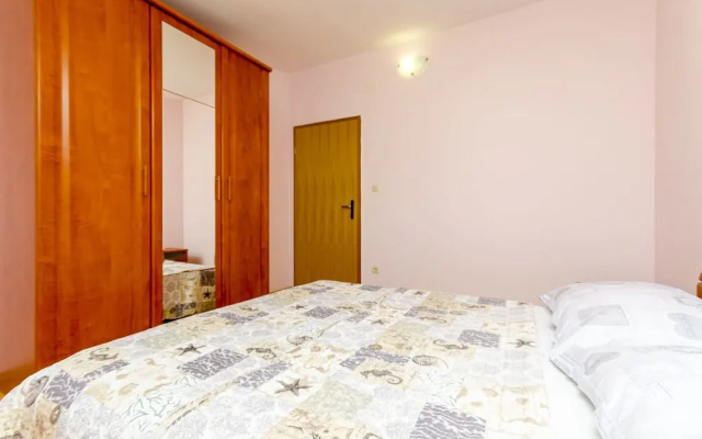 Apartments Ugrina