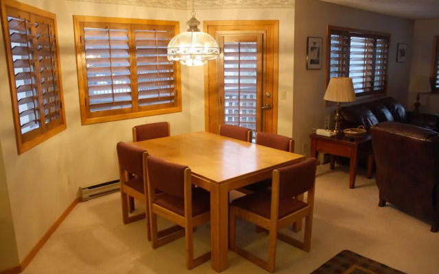 Woods Manor 302A - 2BR Condo