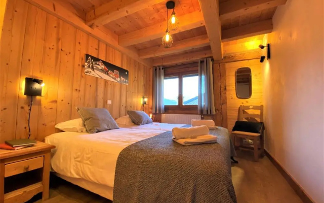 Chalet in Morzine Sleeping 12 with Sauna