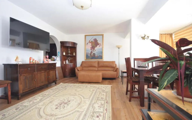 St George Apartments And Villa With Pool