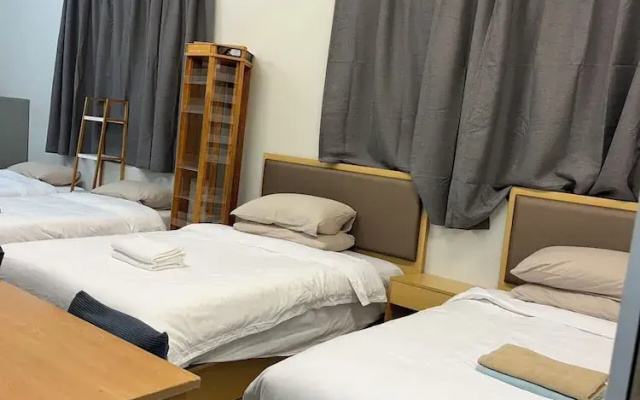 2 Double 3 Single  2 Sofa Beds Studio