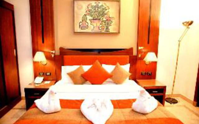 Aracan Eatabe Luxor Hotel