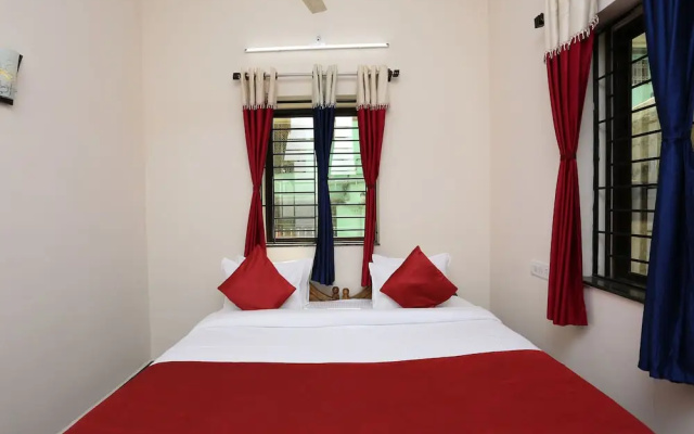 OYO Flagship 9964 Hotel Shine