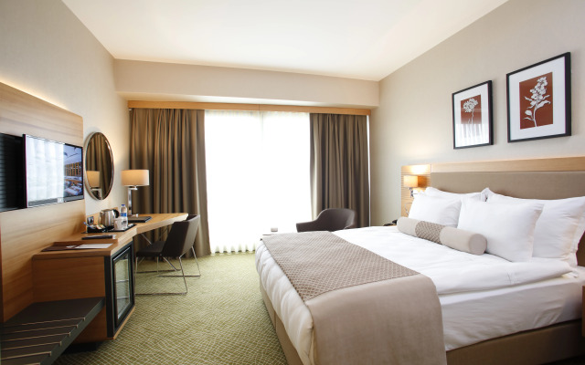 Mia City Hotel