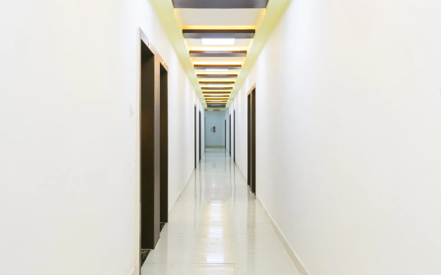 OYO 49376 Priyanka Residency