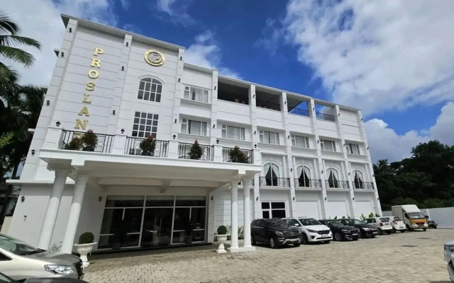 Prosland Hotel