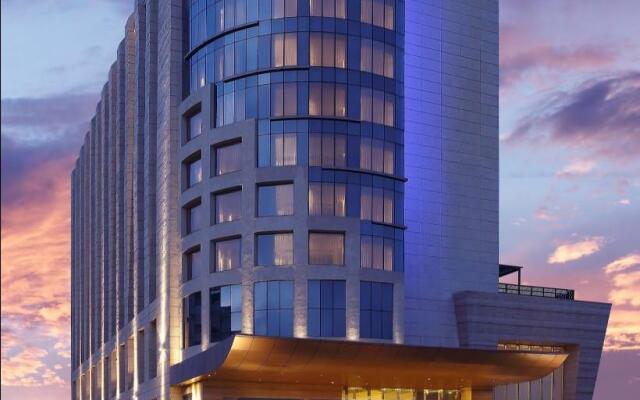 Отель Hilton Jaipur вид на фасад