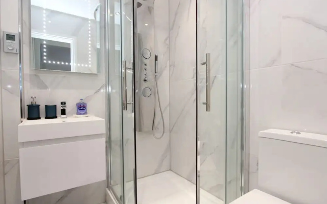 Stunning Brand New Studio Apartment - Sleeps 3