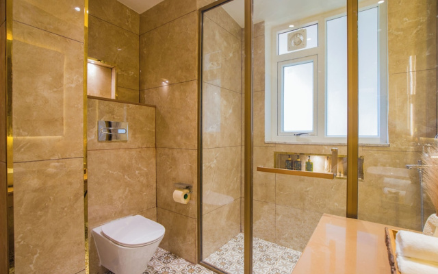 ELIVAAS Varsha Greens 4 BHK with Pool