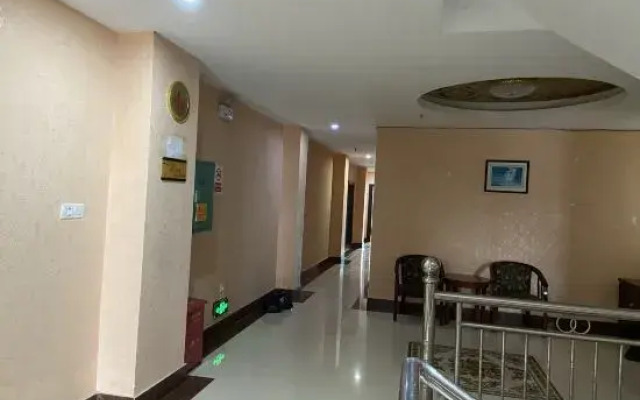 Jingxi Golden Moon Hotel