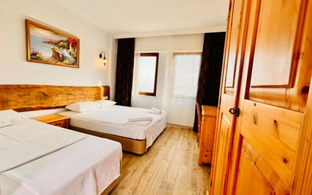 Sukha Inn Otel & Beach