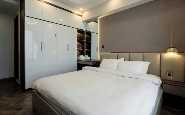 The Peak M8 Midtown