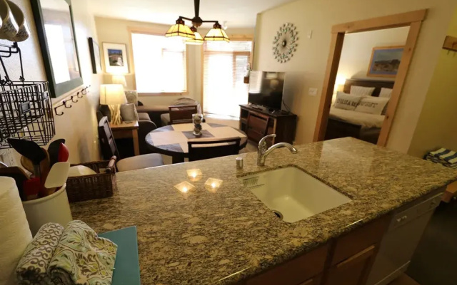 Sunstone #127 Condo