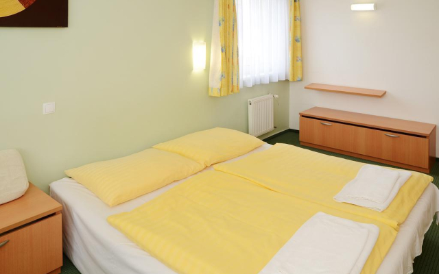 Hotel Imos